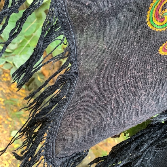 Eye catching Gorgeous with Fringe Shawl, Wrap. Very Festive - Picture 10 of 15